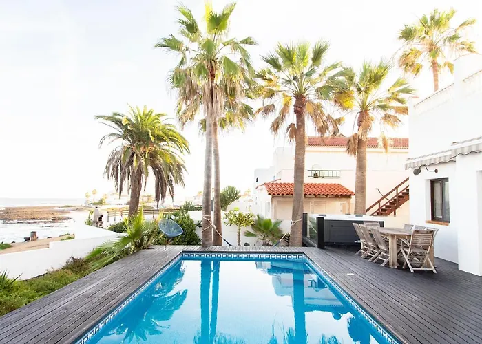 Villa Los Flamencos By Veaco- Beachfront & Pool