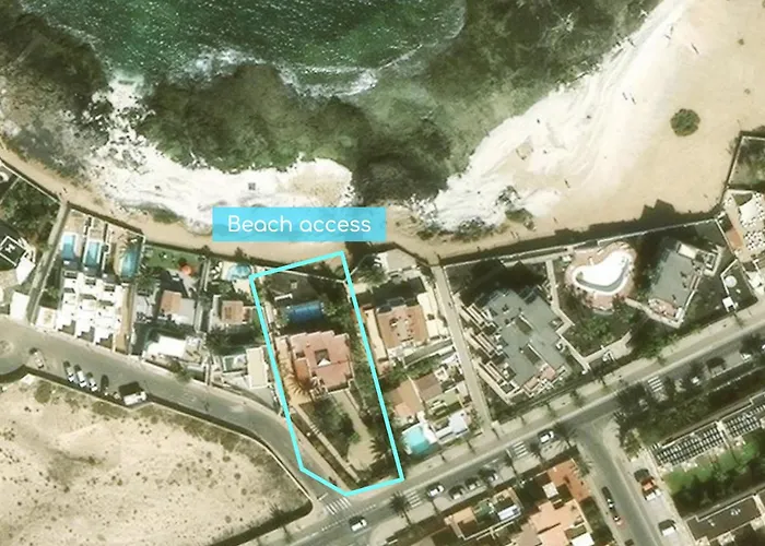Villa Los Flamencos By Veaco- Beachfront & Pool