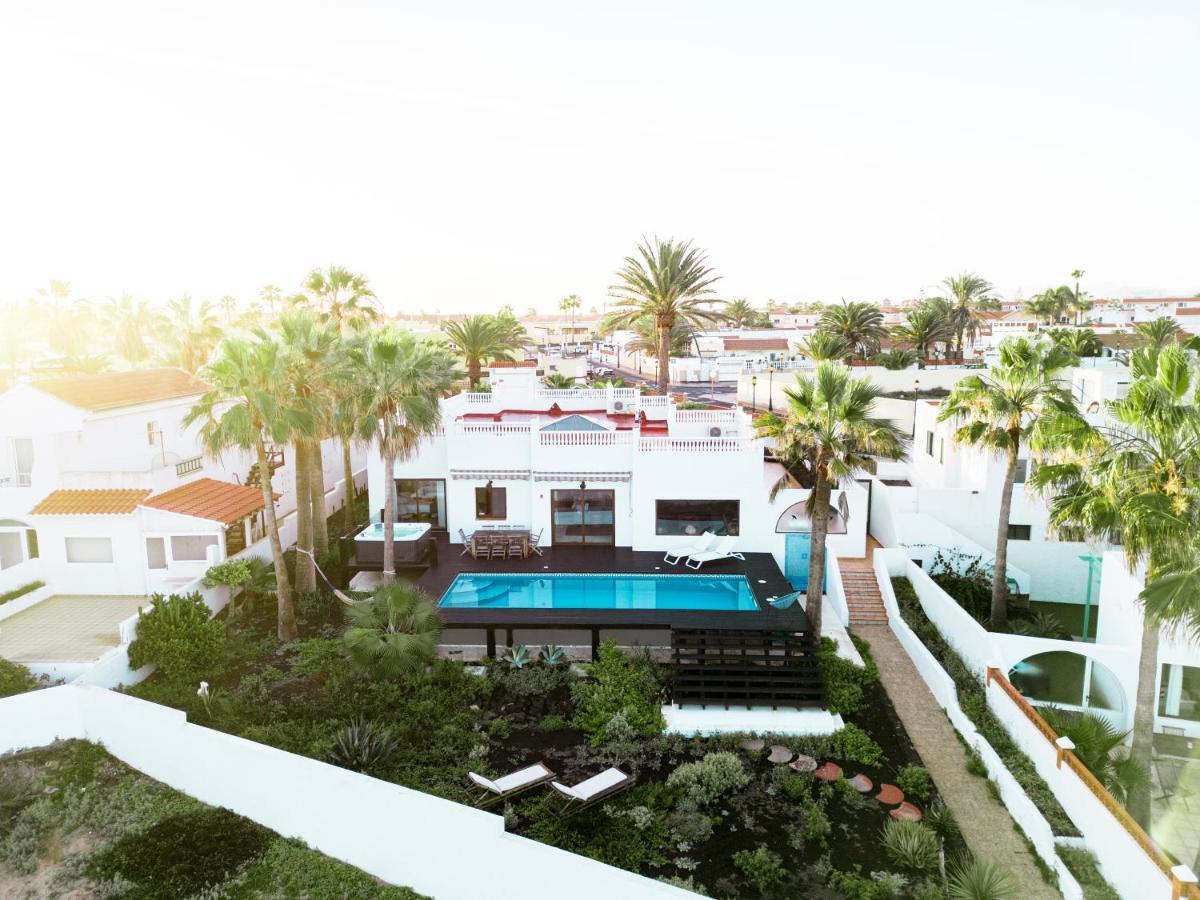 Villa Flamencos By Veaco- Beachfront&pool Corralejo